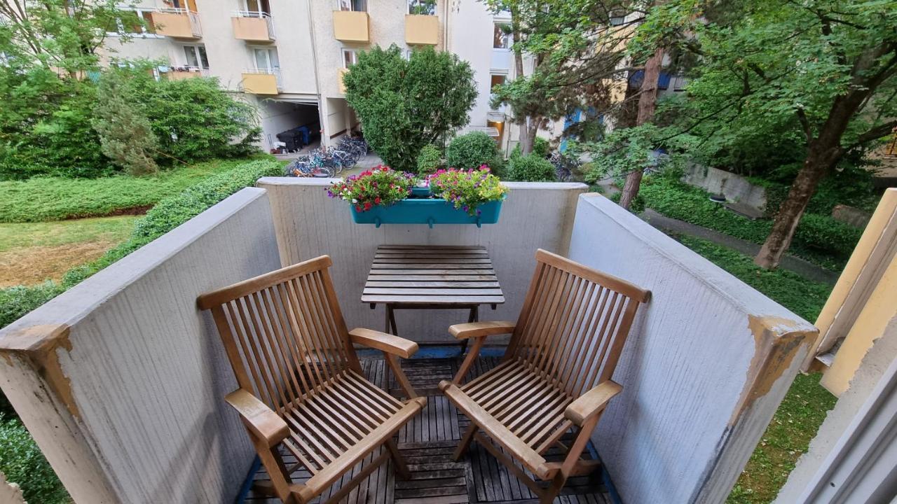 Schwabing Studio With Garden Views มิวนิก ภายนอก รูปภาพ
