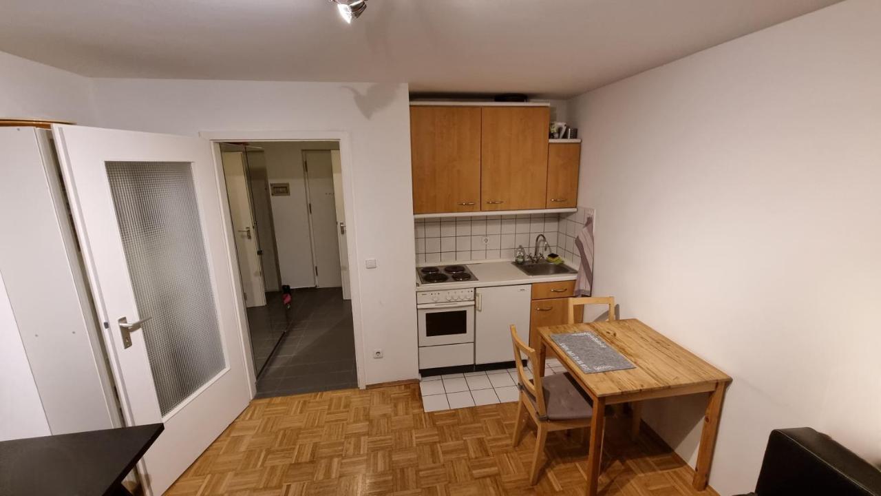Schwabing Studio With Garden Views มิวนิก ภายนอก รูปภาพ