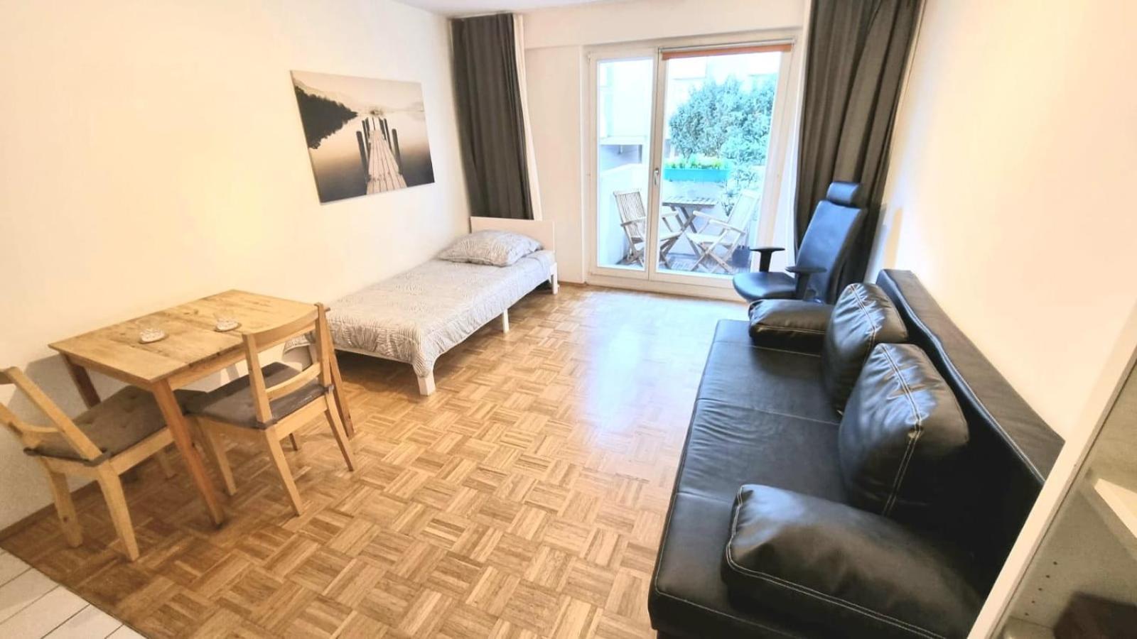 Schwabing Studio With Garden Views มิวนิก ภายนอก รูปภาพ
